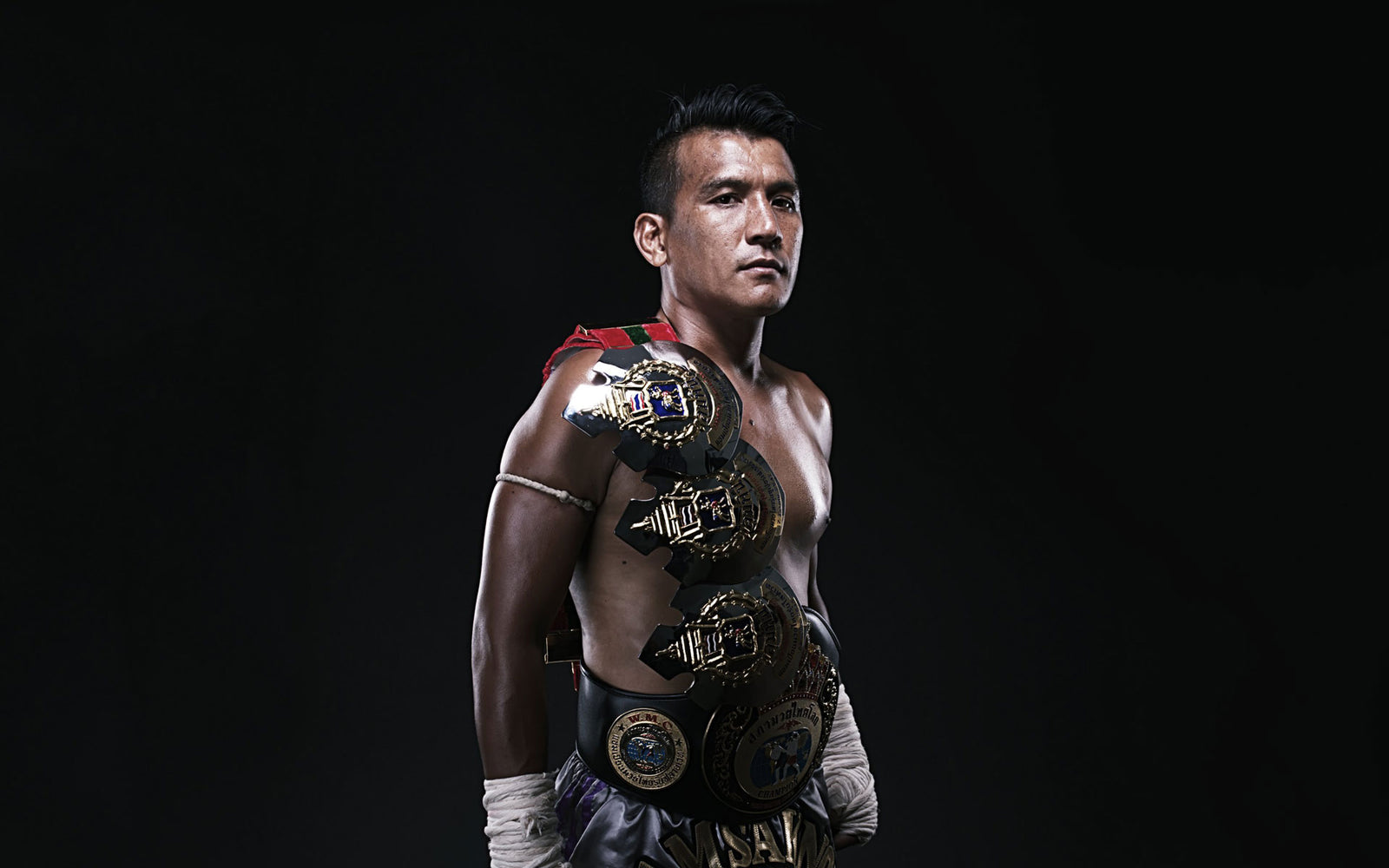 GOLDEN ERA GREATS: NAMSAKNOI